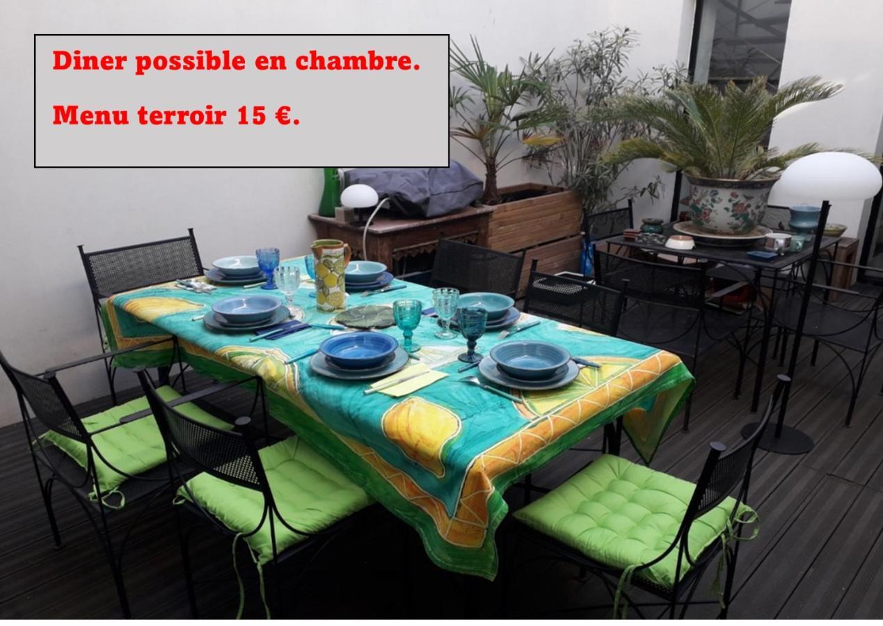 Patio2 Pezenas Centre Il Y A Plus Cher Mais C Est Moins Bien Eksteriør billede